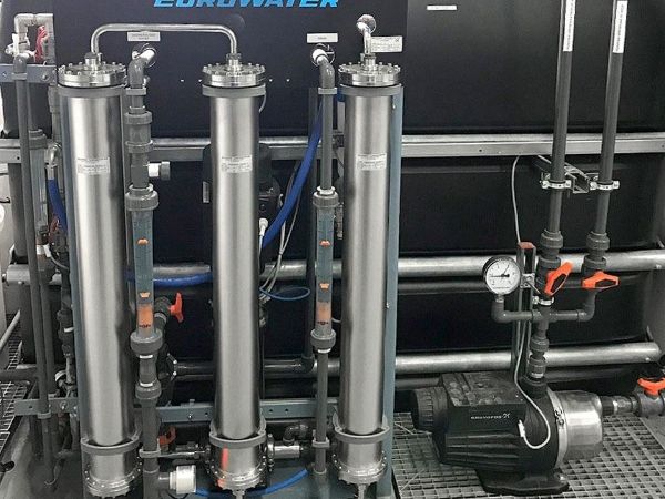 Filtro de una sola bolsa para el tratamiento de agua