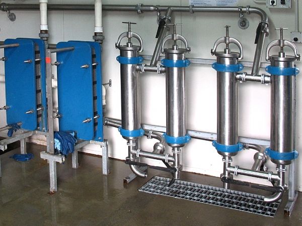 Filtro de cartucho único utilizado en la producción de leche.
